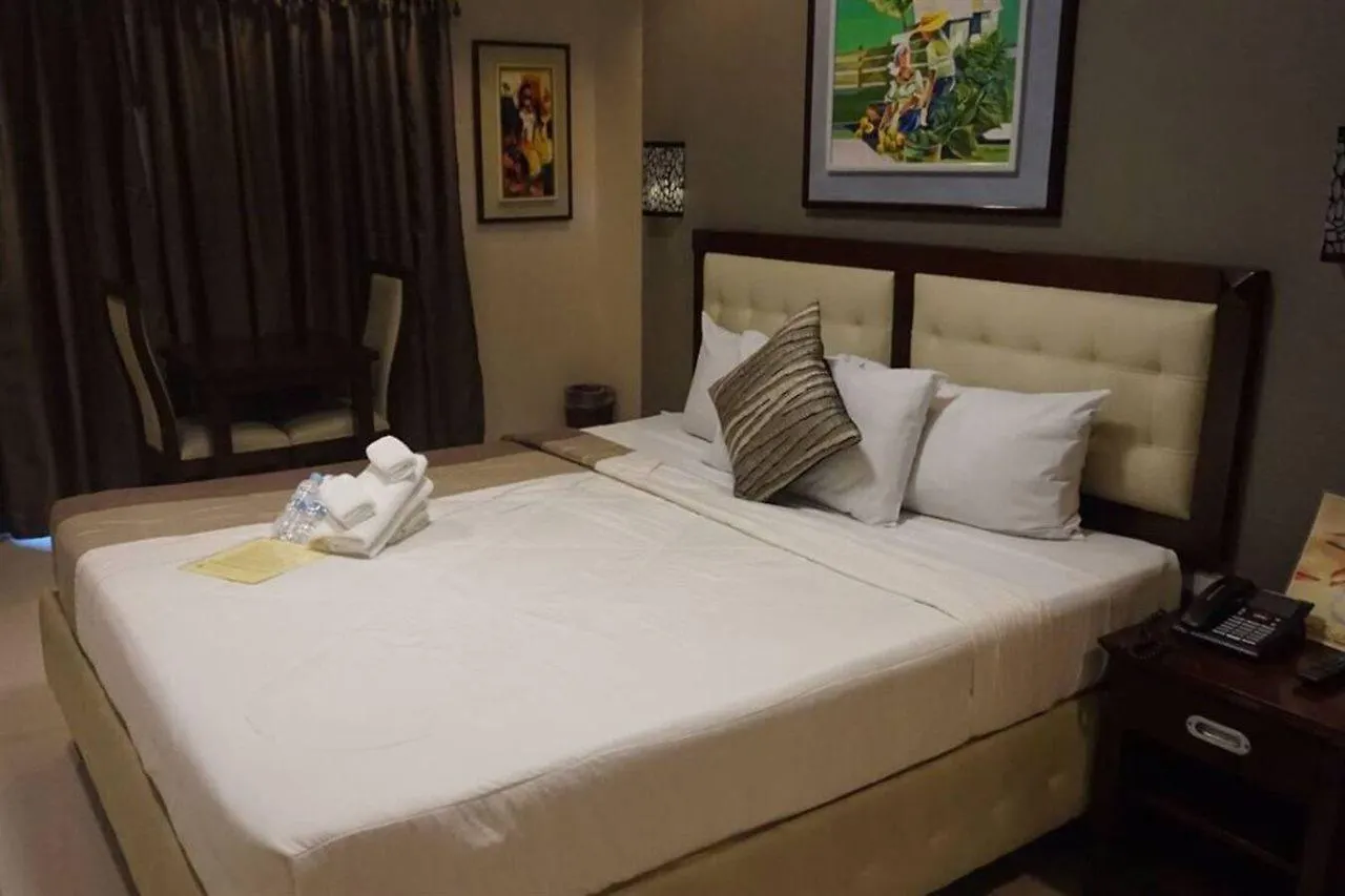 ***  Devera Hotel Ángeles Filipinas