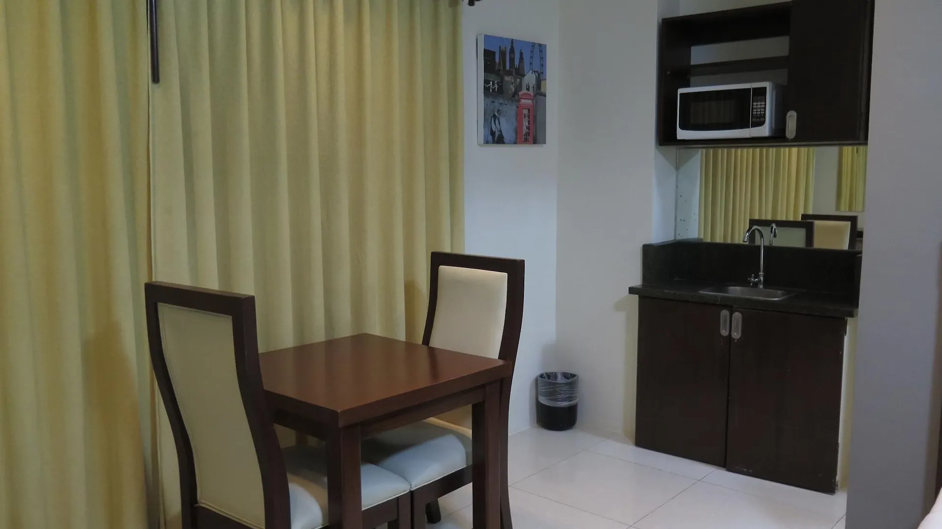 Devera Hotel Ángeles